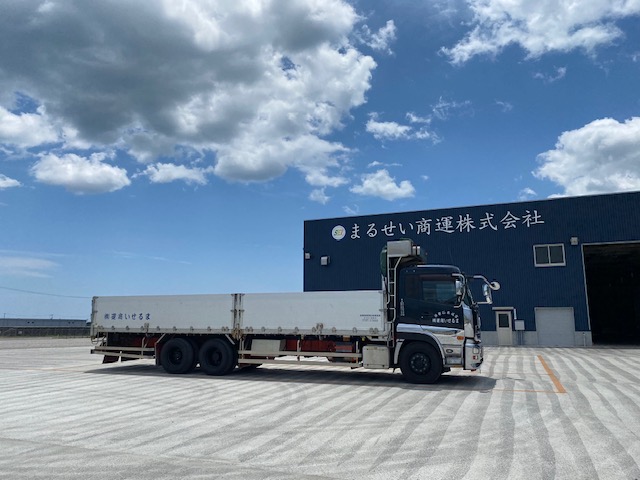 大型平ボディ