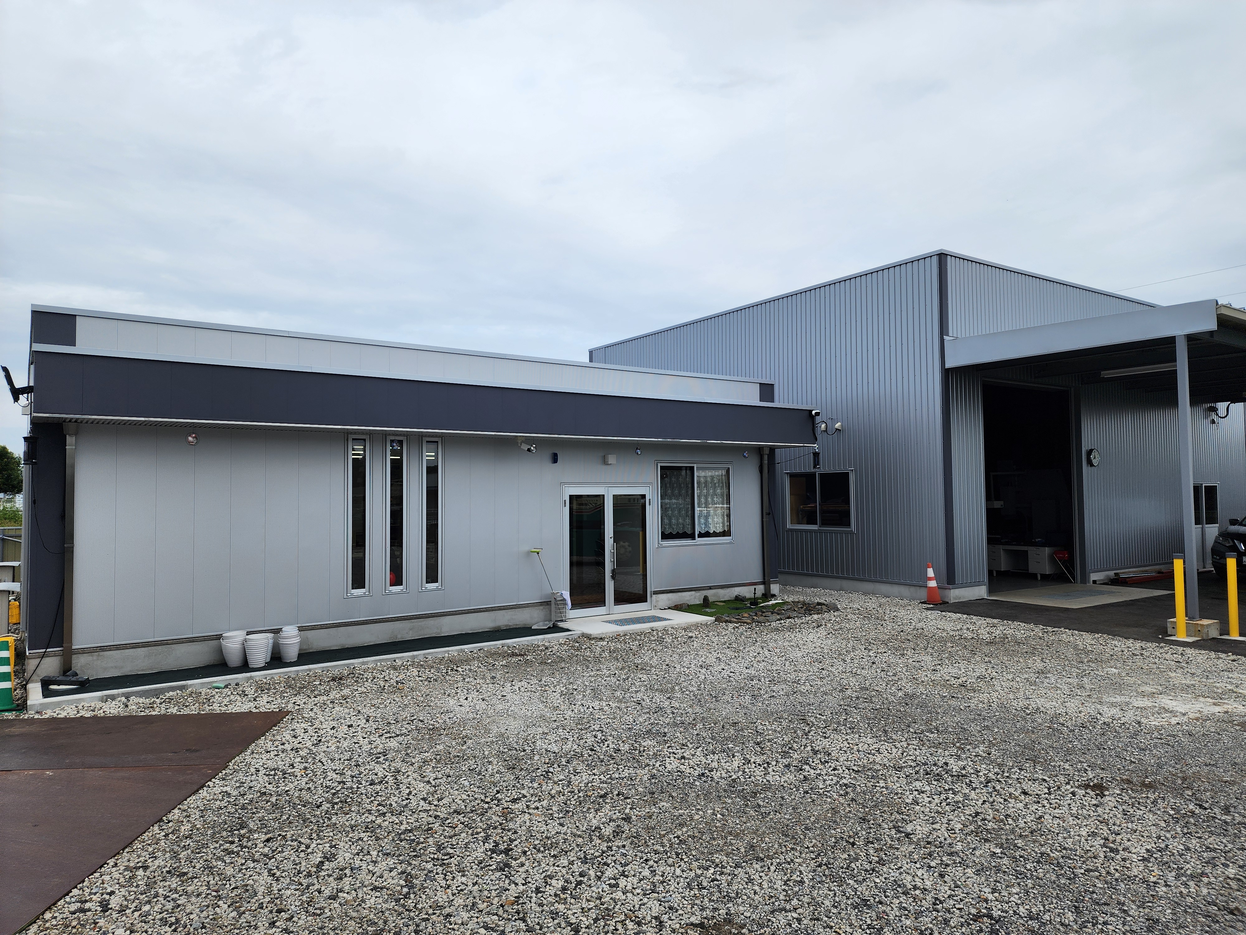 会社の建物