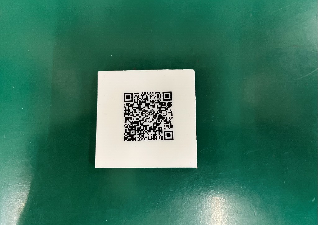 0-PTFE板へQRコードの印字