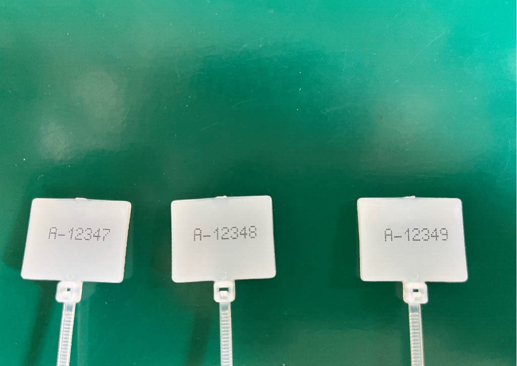 2-フッ素樹脂結束バンドへの印字(製品識別・情報管理)