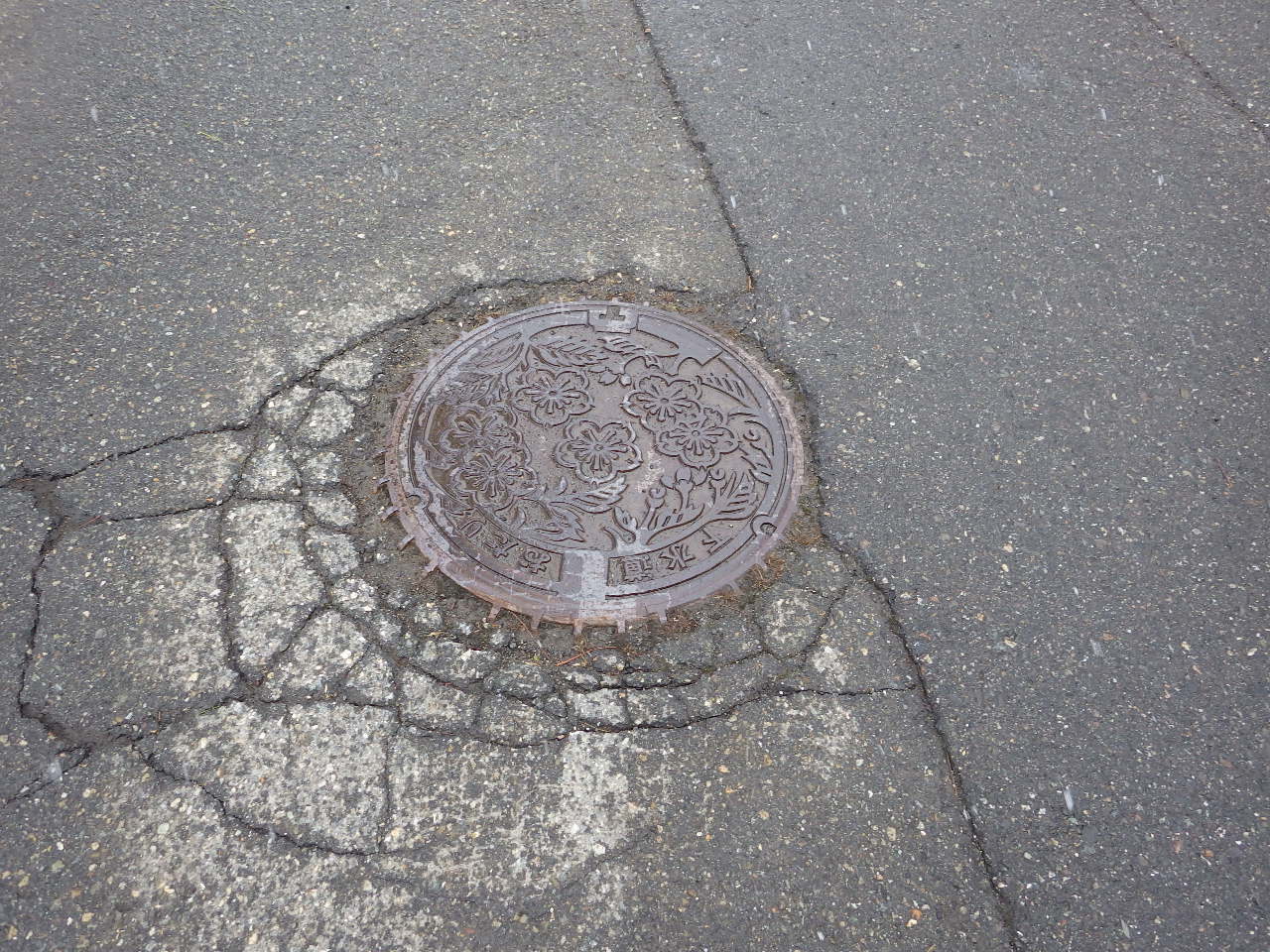 0-パラボラ工法マンホール修繕工事