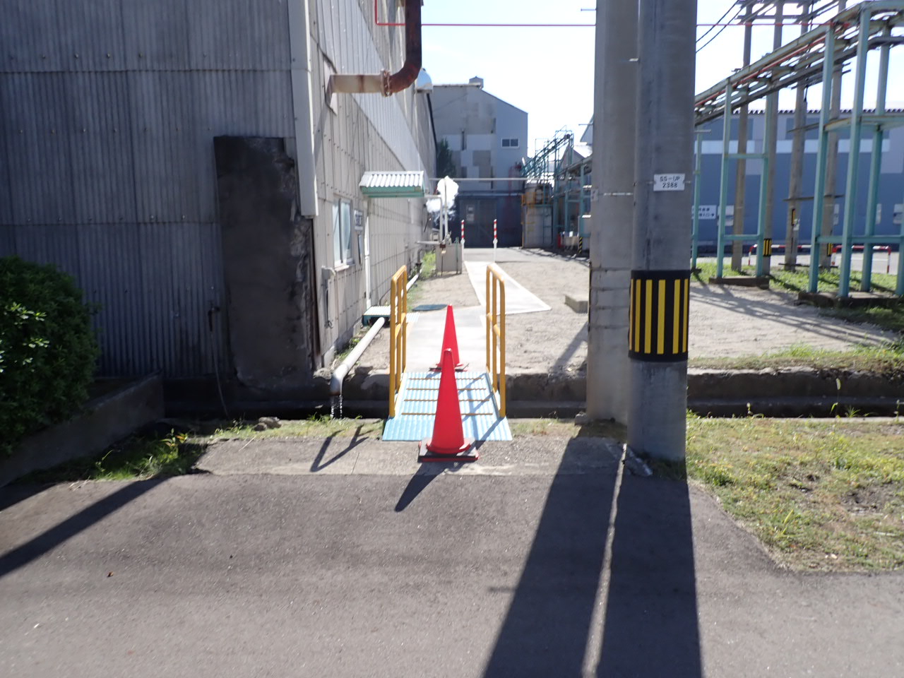 8-工場内歩道整備