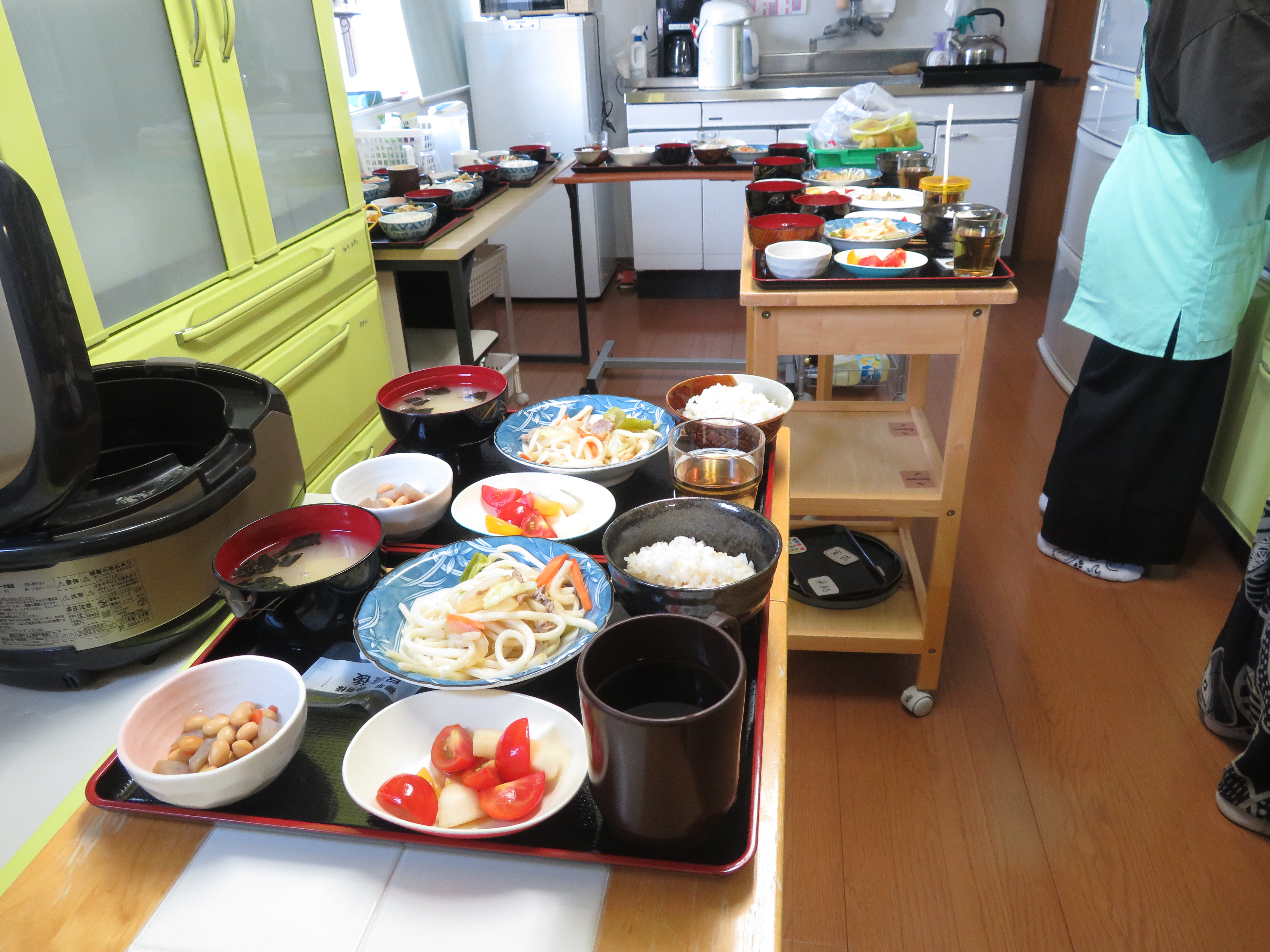 2-手作りの昼食を提供