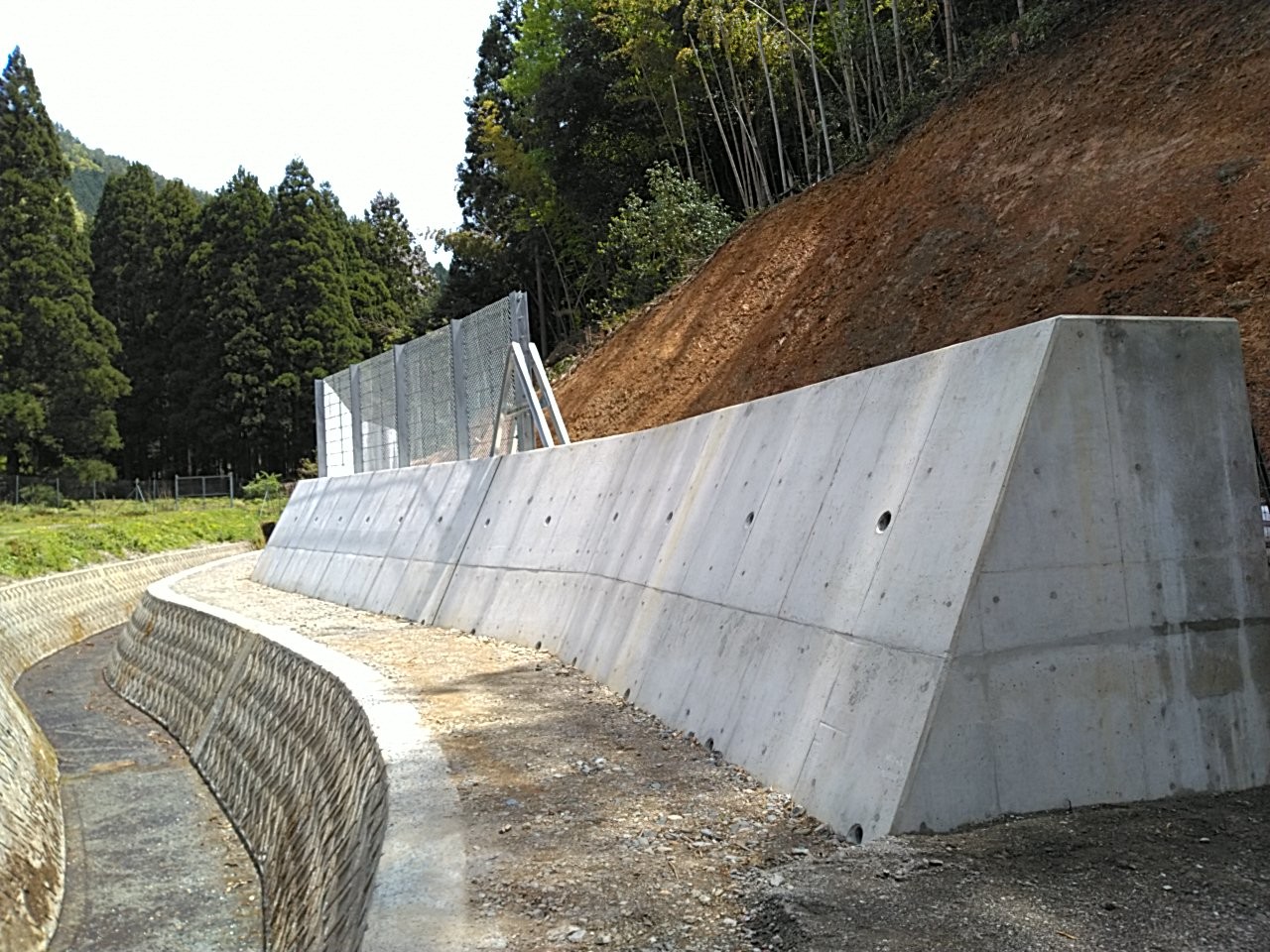 11-2023_5 急傾斜地崩壊対策工事（名田庄西谷4-1工事）