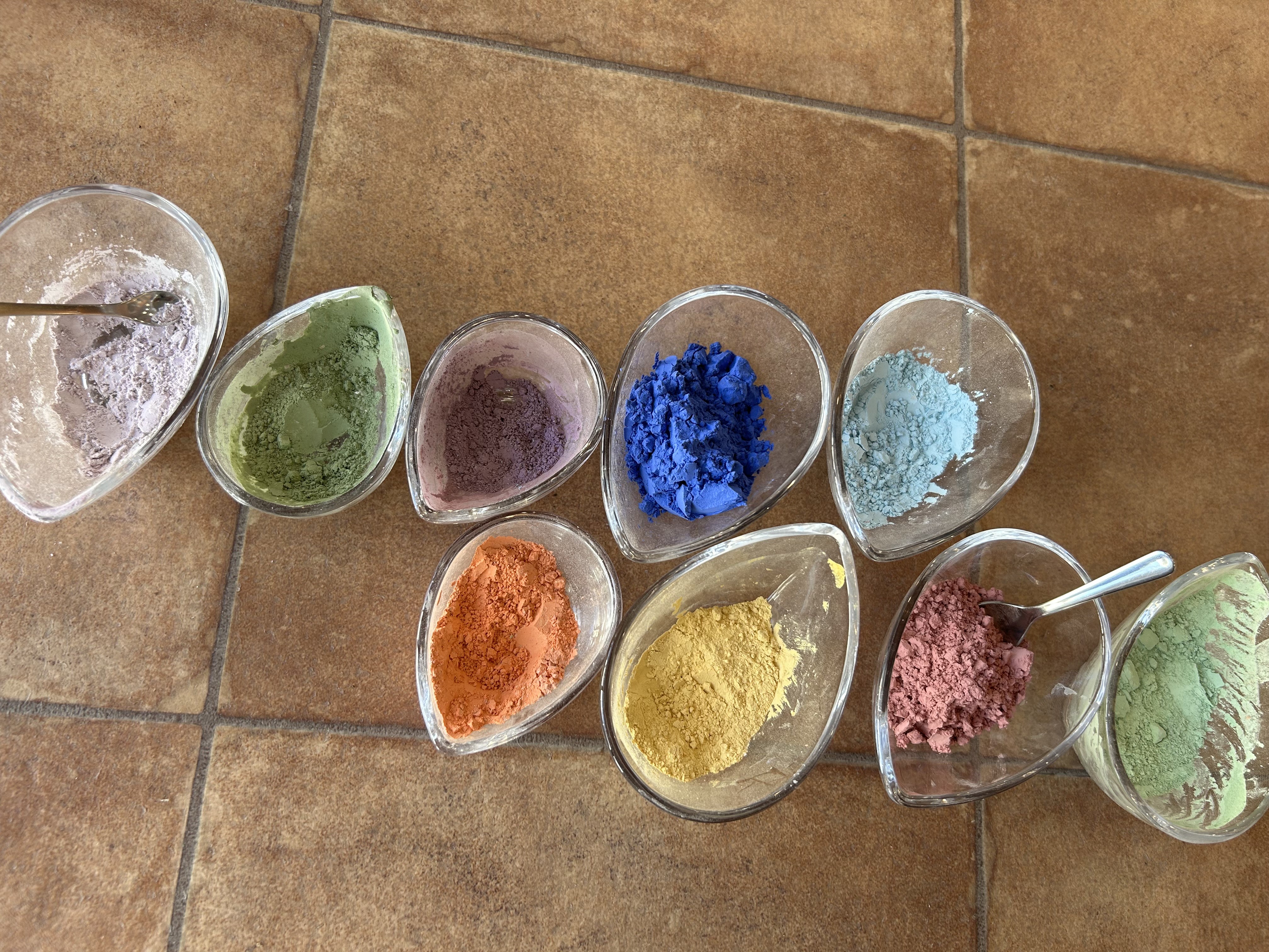 ナポリ出身の職人が作るマヨリカ焼工房 合同会社Maioliche Cocozza