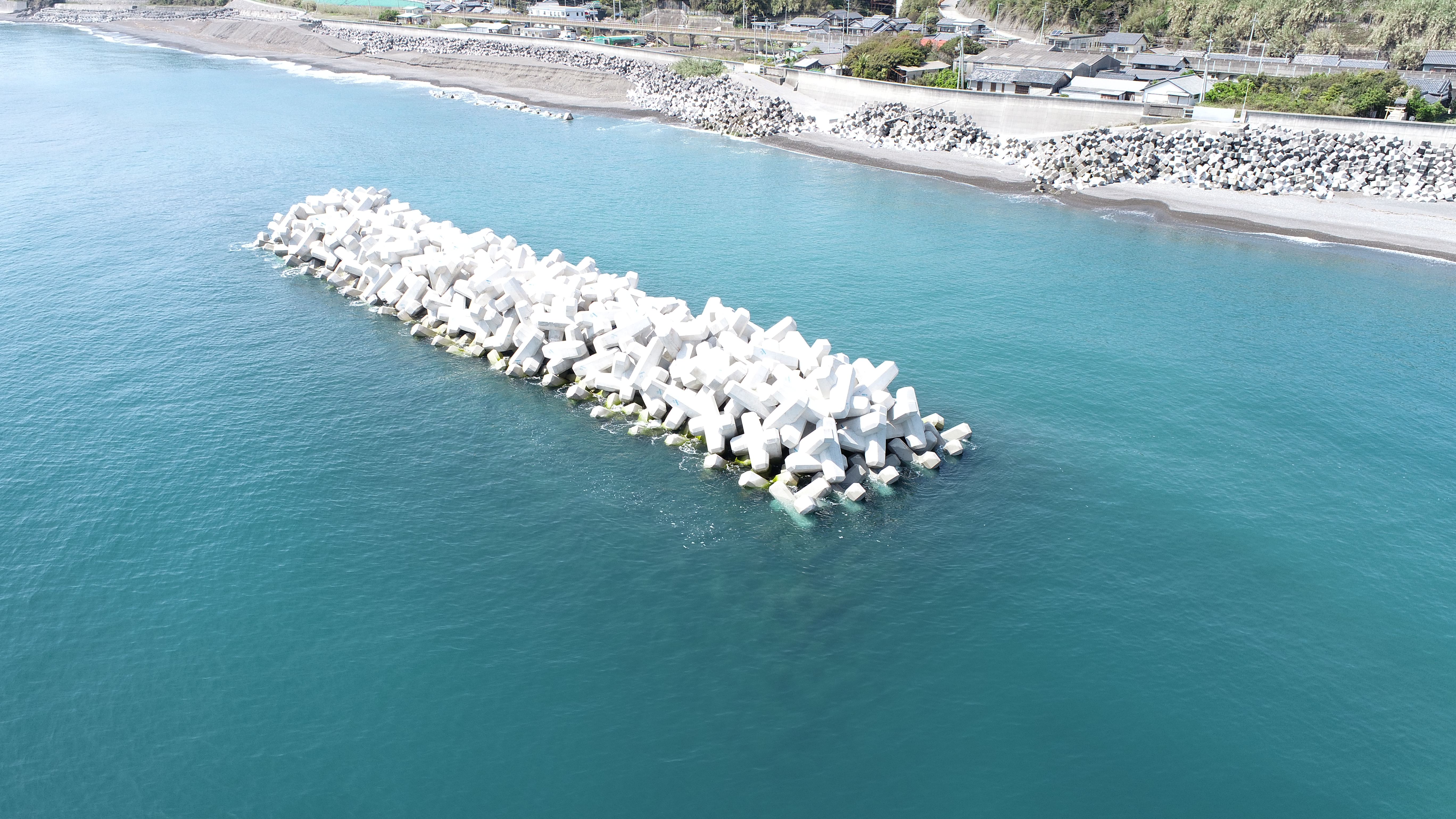 2-第6-125号　漁侵第4号穴内漁港海岸侵食対策工事