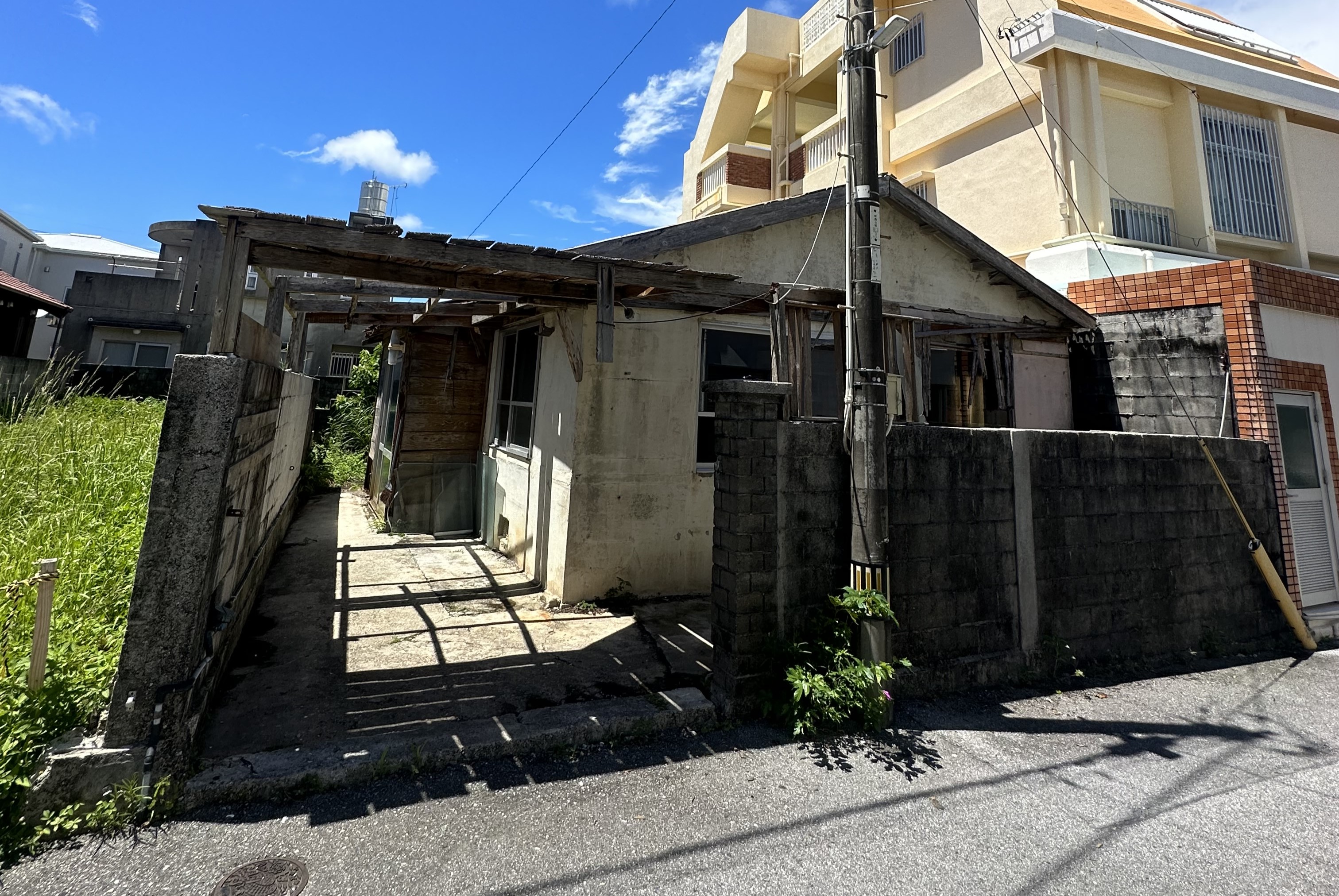 6-『建物解体工事』与那原町与那原、建物解体工事。