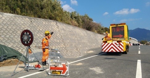 0-高速道路規制警備員
