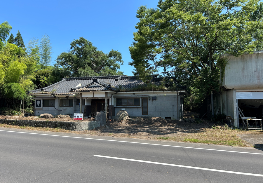★末吉町 岩崎 売家 7DK 300万円★