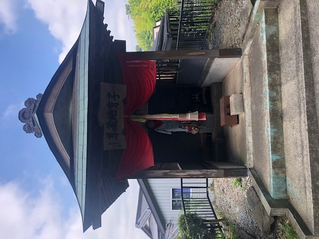5-お地蔵さんの小屋塗装