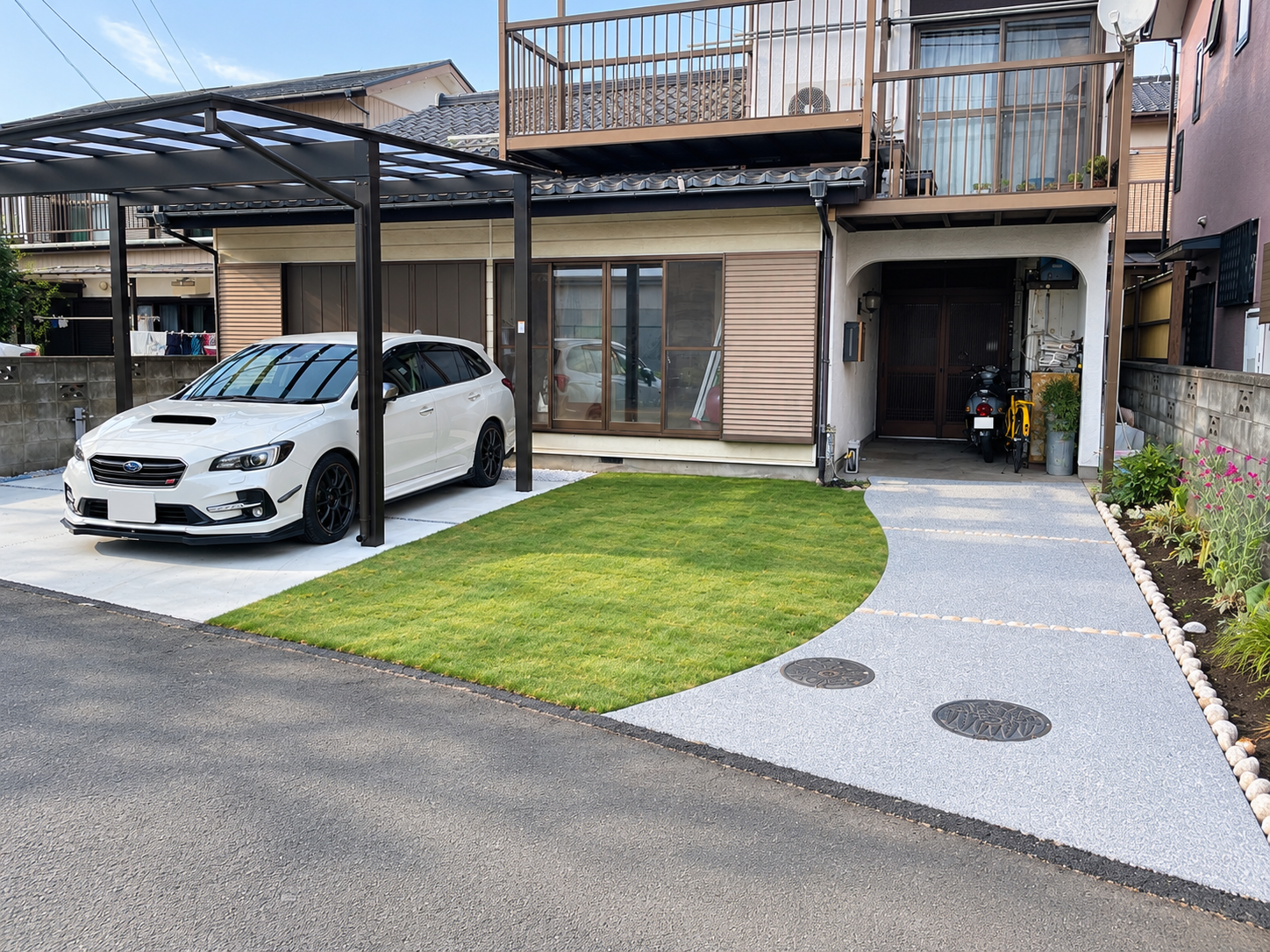 3-既存の石積みを撤去し、ゆとりある駐車スペースへ