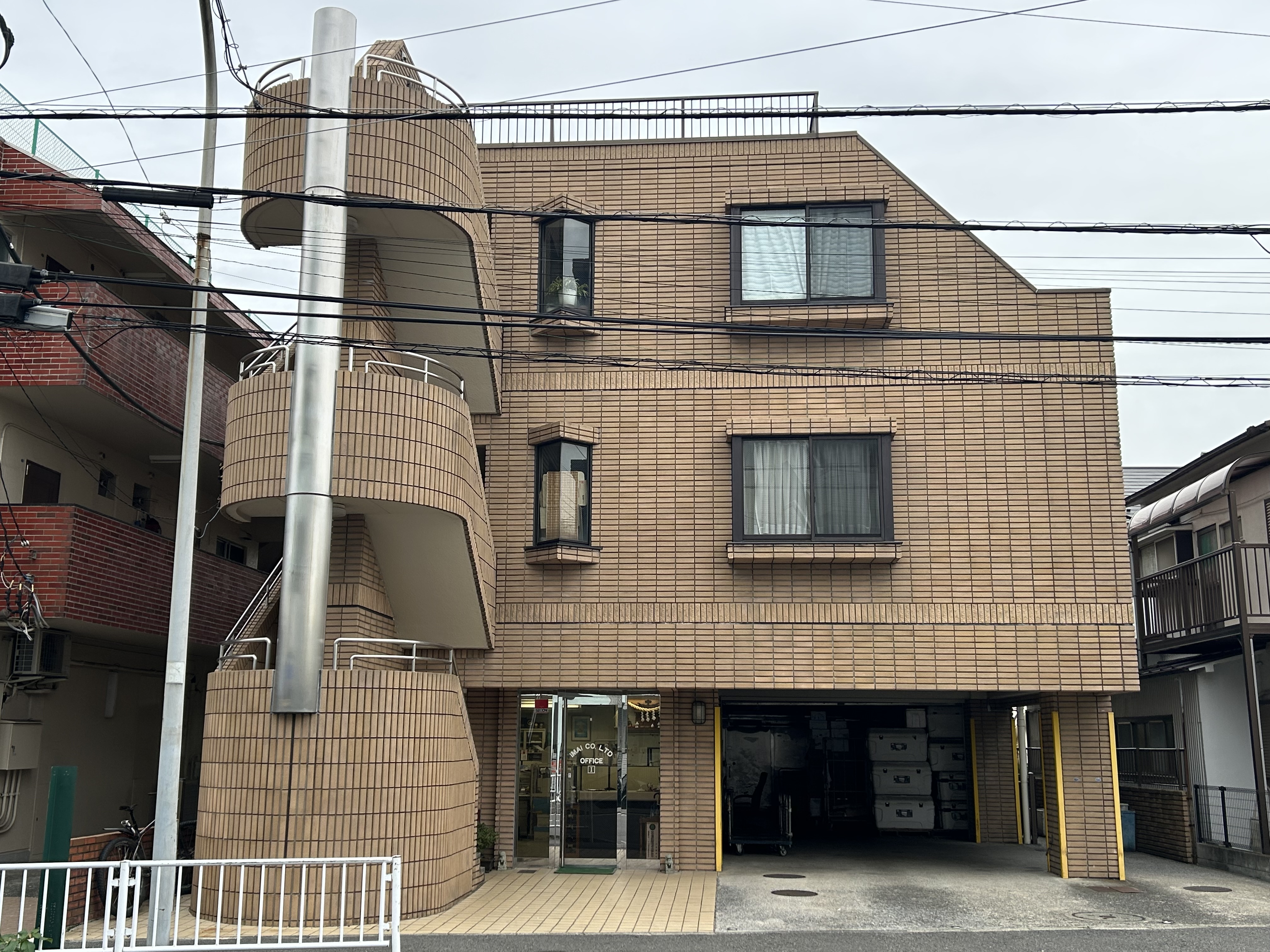 会社の建物