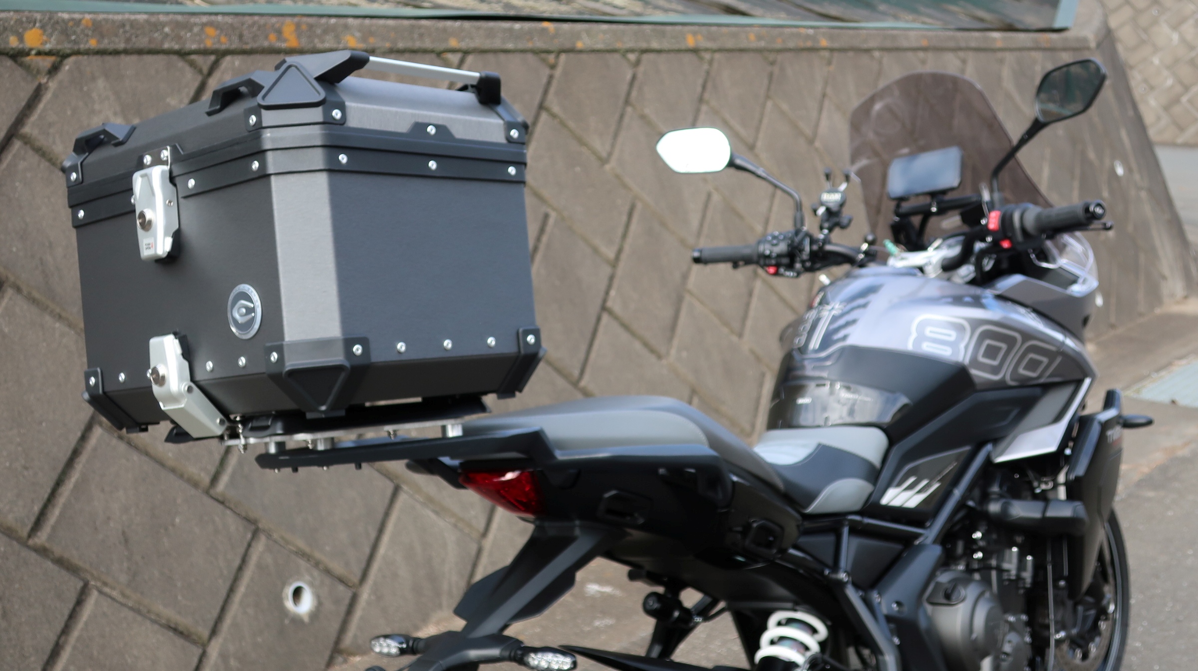 4-TRIUMPH Tiger Sport 660/800用アルミマウントアダプター