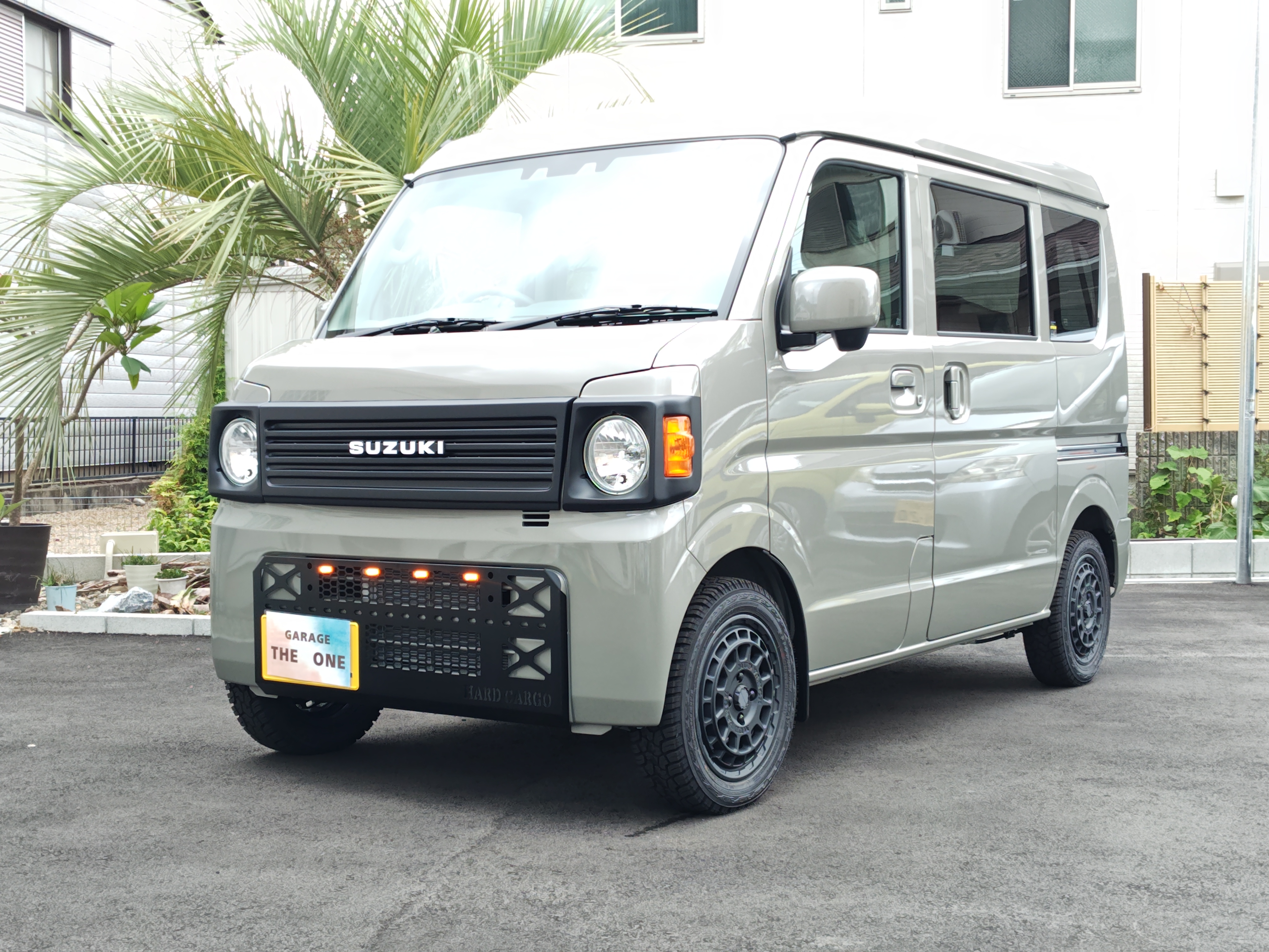 エブリーバンカスタム入荷しました