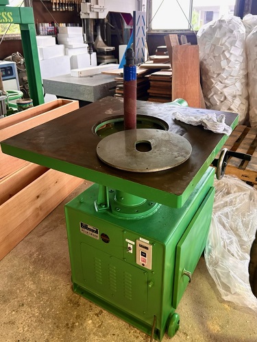 スピンドルサンダー　Spindle sander
