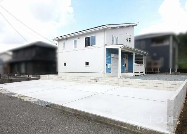 築6年のユニークな内装住宅【加東市南山4丁目】