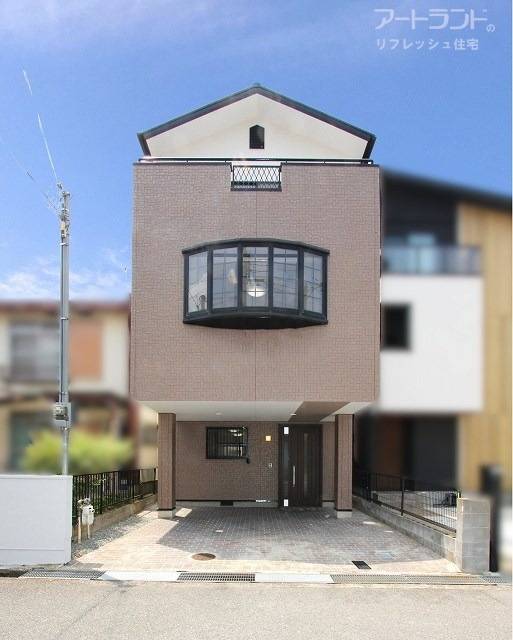 安室東小学校校区の6LDK物件【辻井8丁目3階建て】