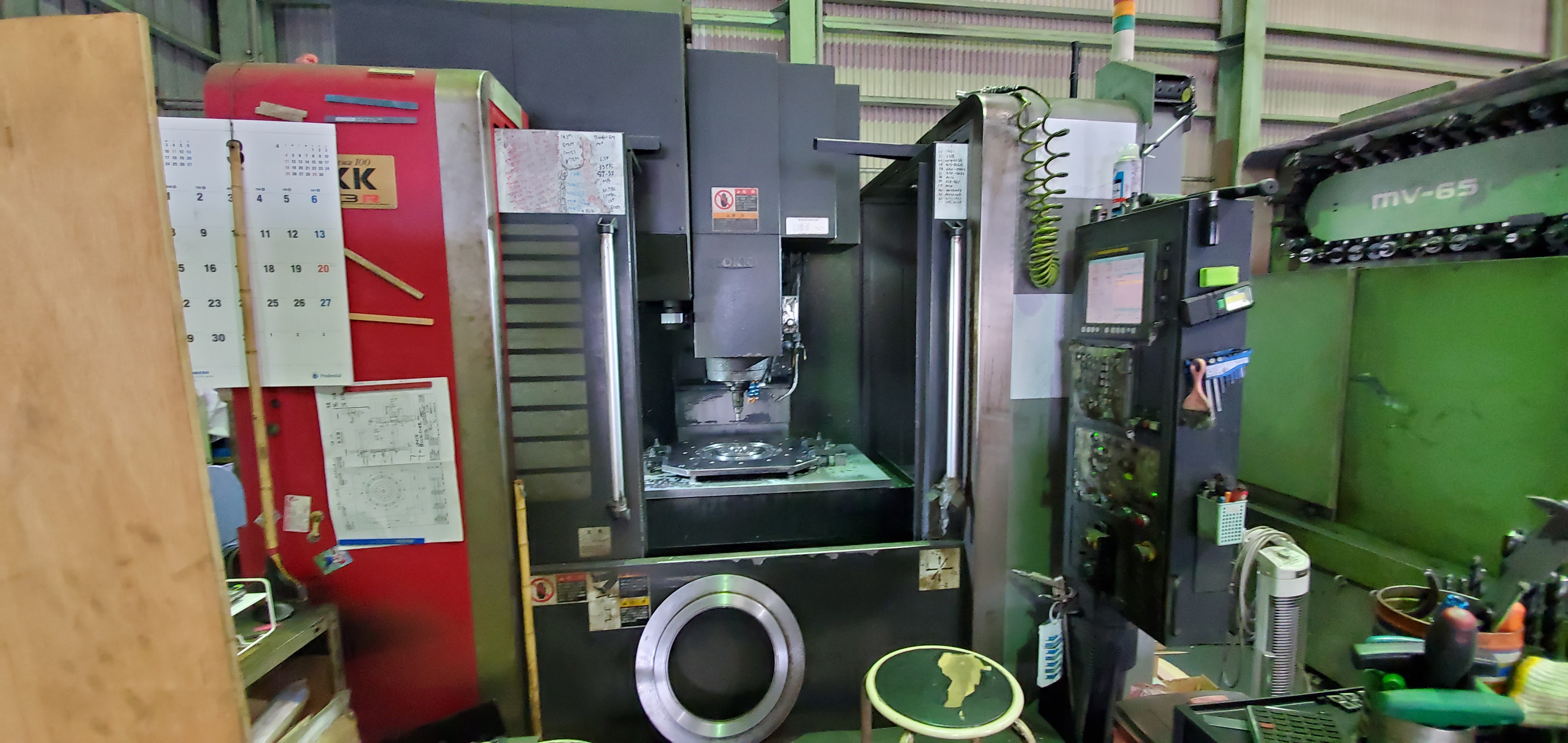 1-縦型マシニングセンター ＯＫＫ ＶＭ53Ｒ  530×1050×510 １台